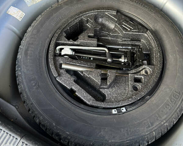 Шкода Октавия 2009 в Луцке на Automoto.ua Синий Шкода Октавия, объемом двигателя 0 л и пробегом 274 тыс. км за 6850 $, фото 18 на Automoto.ua