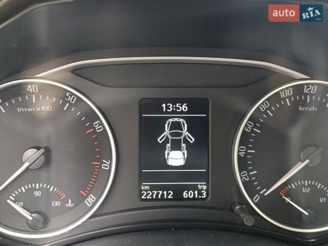 Синий Шкода Октавия, объемом двигателя 1.8 л и пробегом 227 тыс. км за 7800 $, фото 27 на Automoto.ua