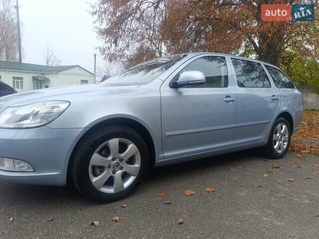 Синий Шкода Октавия, объемом двигателя 1.8 л и пробегом 227 тыс. км за 7800 $, фото 8 на Automoto.ua