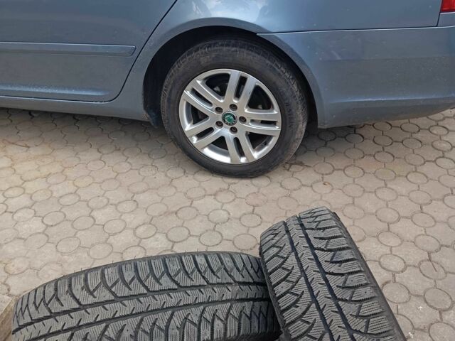 Синій Шкода Октавія, об'ємом двигуна 1.4 л та пробігом 230 тис. км за 6700 $, фото 8 на Automoto.ua