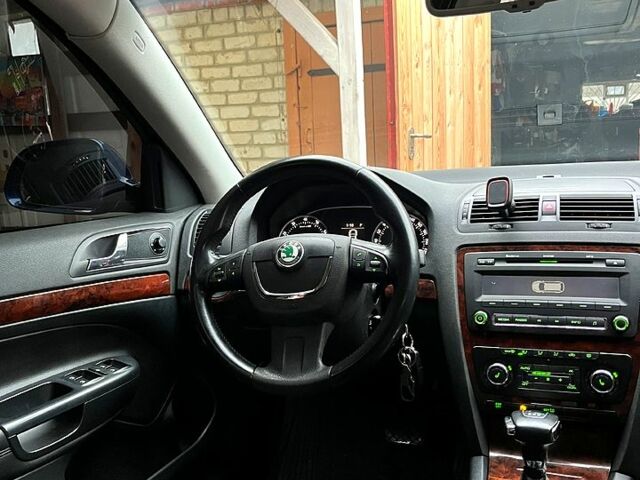 Синій Шкода Октавія, об'ємом двигуна 1.8 л та пробігом 255 тис. км за 8700 $, фото 9 на Automoto.ua