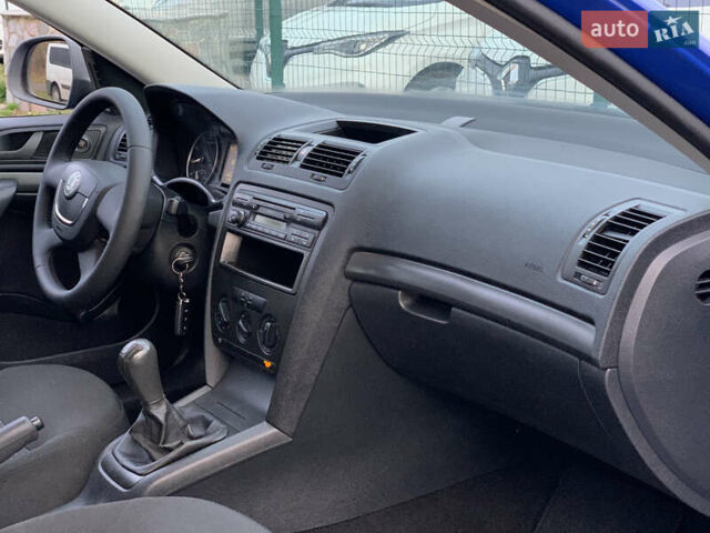Синій Шкода Октавія, об'ємом двигуна 1.4 л та пробігом 178 тис. км за 6399 $, фото 31 на Automoto.ua