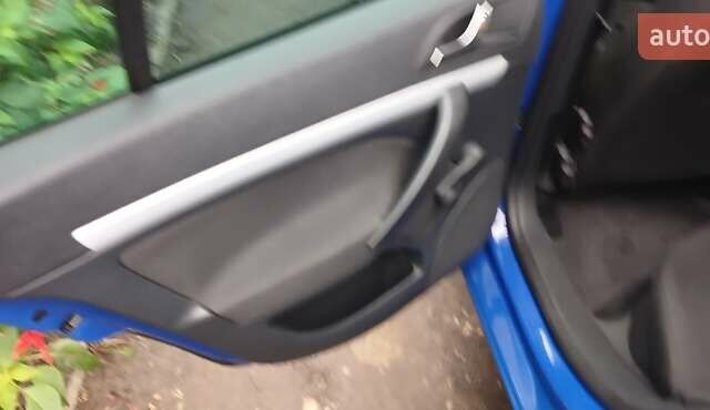 Синій Шкода Октавія, об'ємом двигуна 1.6 л та пробігом 205 тис. км за 7150 $, фото 10 на Automoto.ua