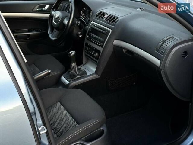 Синий Шкода Октавия, объемом двигателя 1.4 л и пробегом 244 тыс. км за 6900 $, фото 14 на Automoto.ua