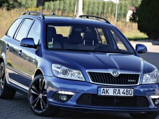 Синий Шкода Октавия, объемом двигателя 2 л и пробегом 230 тыс. км за 2100 $, фото 1 на Automoto.ua