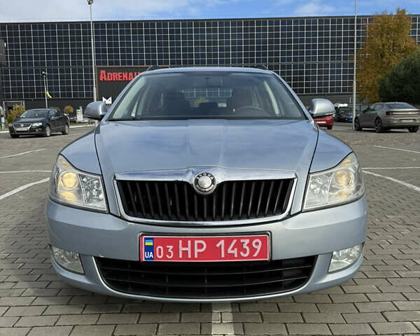 Шкода Октавия 2009 в Луцке на Automoto.ua Синий Шкода Октавия, объемом двигателя 0 л и пробегом 274 тыс. км за 6850 $, фото 1 на Automoto.ua