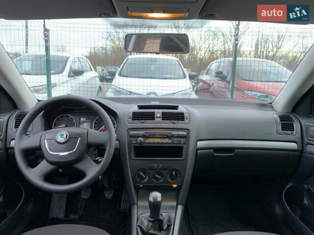 Синій Шкода Октавія, об'ємом двигуна 1.4 л та пробігом 178 тис. км за 6399 $, фото 46 на Automoto.ua