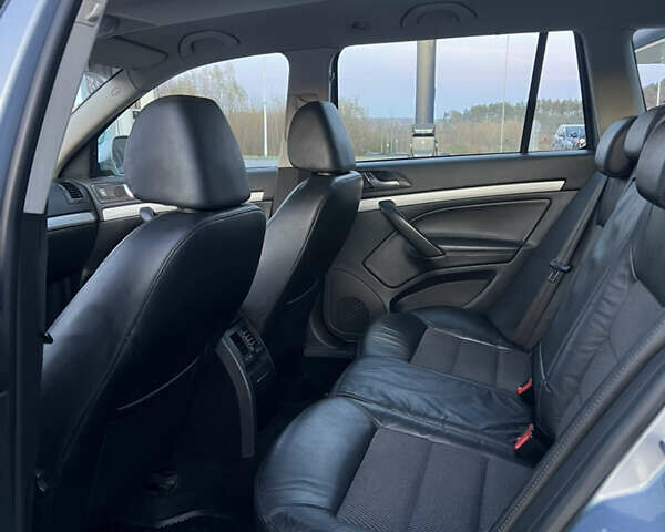 Синій Шкода Октавія, об'ємом двигуна 1.6 л та пробігом 362 тис. км за 7500 $, фото 11 на Automoto.ua