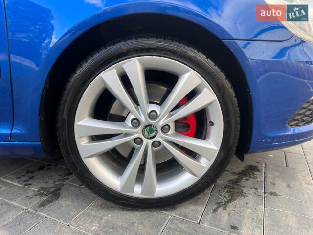 Синій Шкода Октавія, об'ємом двигуна 2 л та пробігом 205 тис. км за 11000 $, фото 78 на Automoto.ua