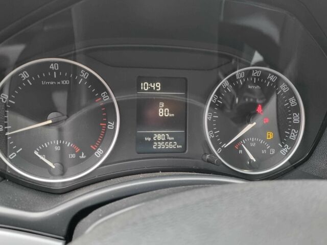 Синий Шкода Октавия, объемом двигателя 1.4 л и пробегом 235 тыс. км за 7500 $, фото 16 на Automoto.ua