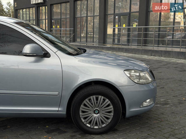 Синий Шкода Октавия, объемом двигателя 1.6 л и пробегом 186 тыс. км за 8400 $, фото 63 на Automoto.ua