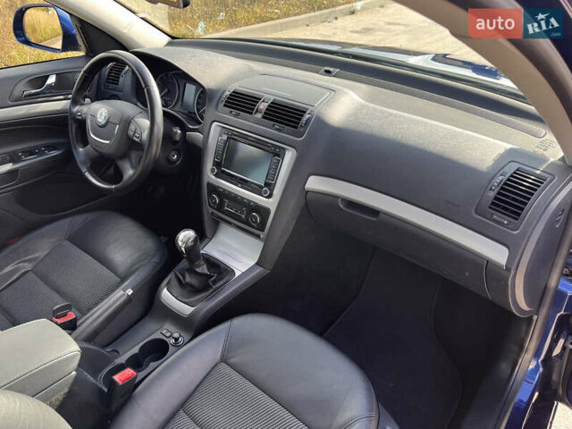 Синий Шкода Октавия, объемом двигателя 1.8 л и пробегом 223 тыс. км за 7600 $, фото 34 на Automoto.ua