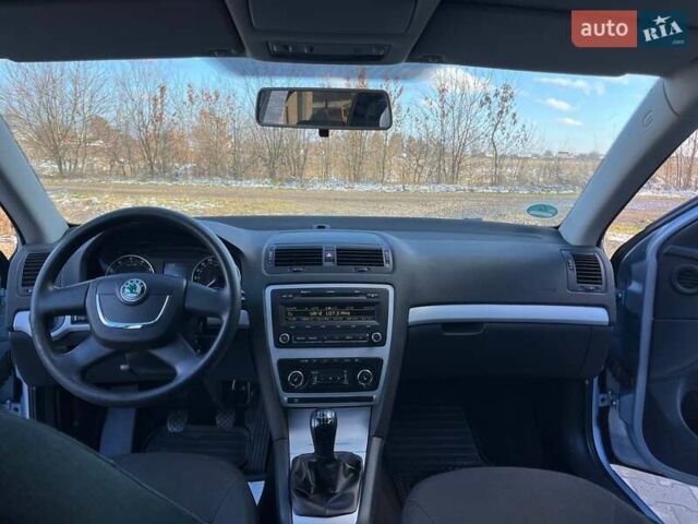 Синий Шкода Октавия, объемом двигателя 1.4 л и пробегом 212 тыс. км за 6400 $, фото 13 на Automoto.ua