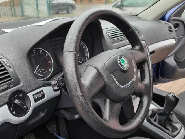 Синий Шкода Октавия, объемом двигателя 1.4 л и пробегом 235 тыс. км за 7500 $, фото 8 на Automoto.ua