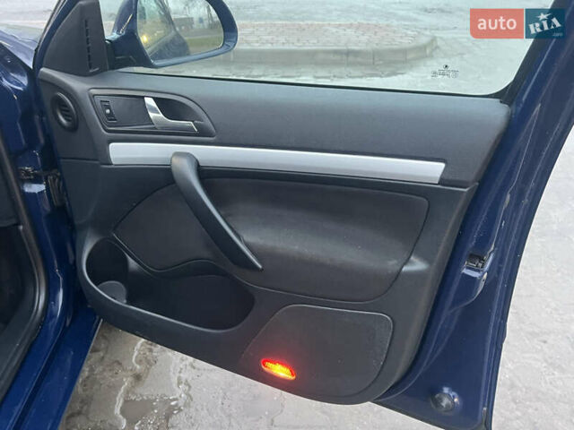 Синій Шкода Октавія, об'ємом двигуна 0 л та пробігом 231 тис. км за 5750 $, фото 18 на Automoto.ua