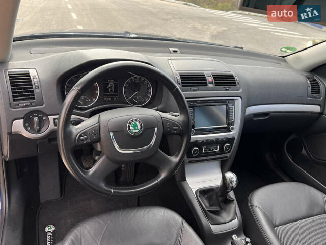 Синий Шкода Октавия, объемом двигателя 1.8 л и пробегом 223 тыс. км за 7600 $, фото 9 на Automoto.ua