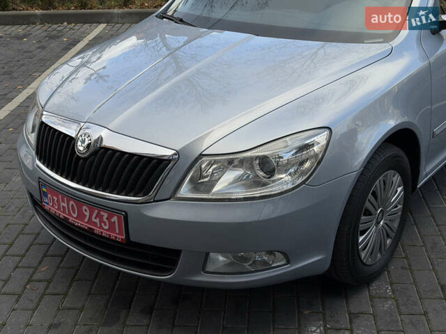 Синий Шкода Октавия, объемом двигателя 1.6 л и пробегом 186 тыс. км за 8400 $, фото 52 на Automoto.ua
