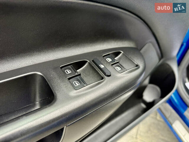 Синій Шкода Октавія, об'ємом двигуна 2 л та пробігом 205 тис. км за 11000 $, фото 22 на Automoto.ua