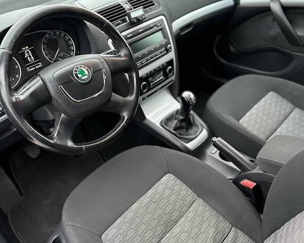 Синій Шкода Октавія, об'ємом двигуна 1.4 л та пробігом 215 тис. км за 7200 $, фото 19 на Automoto.ua