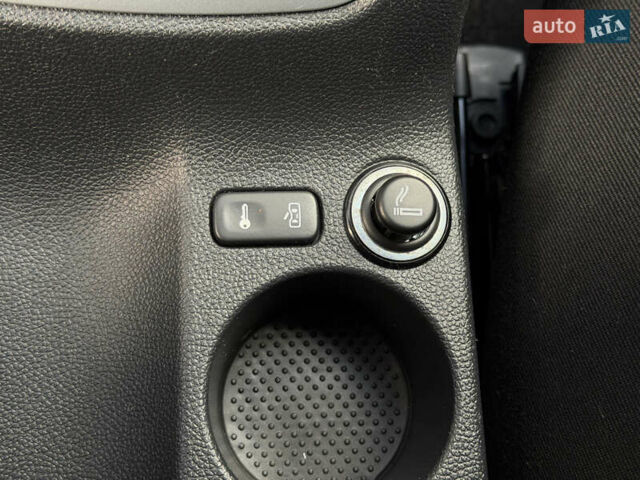 Синий Шкода Октавия, объемом двигателя 1.6 л и пробегом 186 тыс. км за 8400 $, фото 81 на Automoto.ua