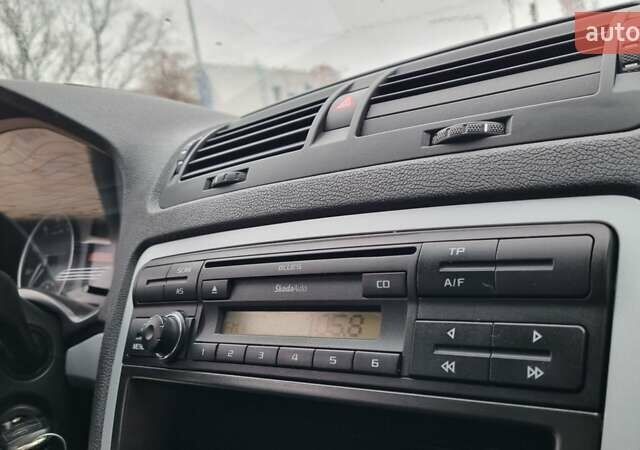 Синій Шкода Октавія, об'ємом двигуна 1.4 л та пробігом 235 тис. км за 7500 $, фото 13 на Automoto.ua