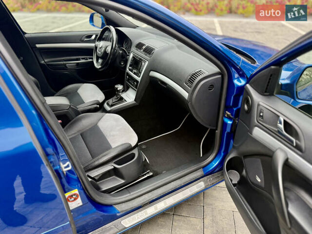 Синій Шкода Октавія, об'ємом двигуна 2 л та пробігом 205 тис. км за 11000 $, фото 51 на Automoto.ua