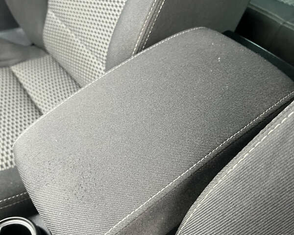 Синий Шкода Октавия, объемом двигателя 1.4 л и пробегом 273 тыс. км за 5900 $, фото 66 на Automoto.ua