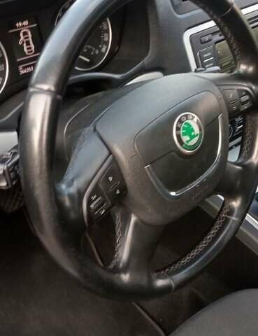 Синий Шкода Октавия, объемом двигателя 1.6 л и пробегом 270 тыс. км за 7700 $, фото 9 на Automoto.ua