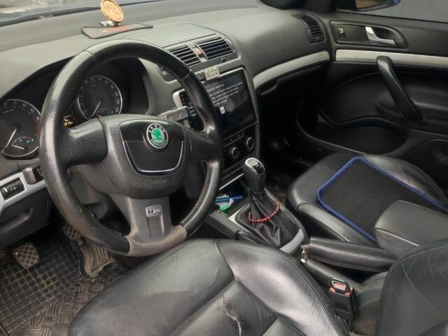 Синий Шкода Октавия, объемом двигателя 1.6 л и пробегом 330 тыс. км за 7094 $, фото 1 на Automoto.ua