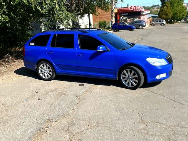 Синий Шкода Октавия, объемом двигателя 1.6 л и пробегом 397 тыс. км за 6750 $, фото 4 на Automoto.ua