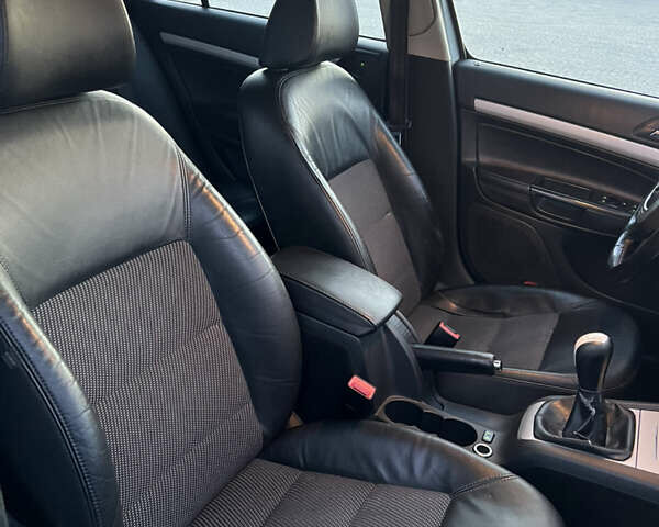 Синій Шкода Октавія, об'ємом двигуна 1.6 л та пробігом 362 тис. км за 7500 $, фото 14 на Automoto.ua