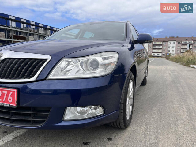 Синий Шкода Октавия, объемом двигателя 1.8 л и пробегом 223 тыс. км за 7600 $, фото 3 на Automoto.ua