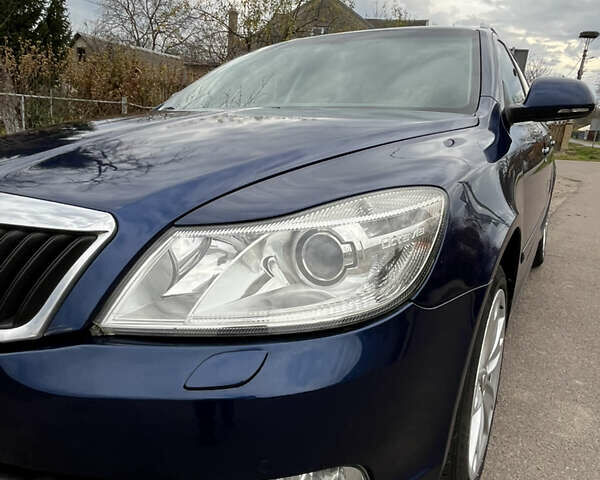 Синий Шкода Октавия, объемом двигателя 1.4 л и пробегом 273 тыс. км за 5900 $, фото 3 на Automoto.ua