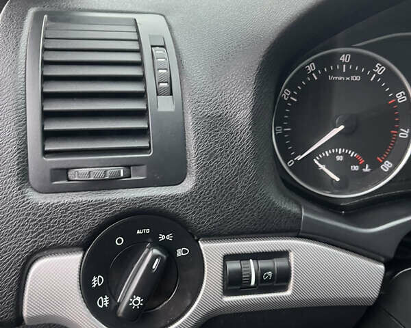 Синий Шкода Октавия, объемом двигателя 1.4 л и пробегом 273 тыс. км за 5900 $, фото 58 на Automoto.ua