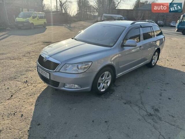 Синий Шкода Октавия, объемом двигателя 1.97 л и пробегом 274 тыс. км за 9300 $, фото 1 на Automoto.ua