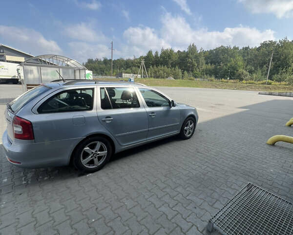 Синий Шкода Октавия, объемом двигателя 1.6 л и пробегом 335 тыс. км за 6800 $, фото 7 на Automoto.ua