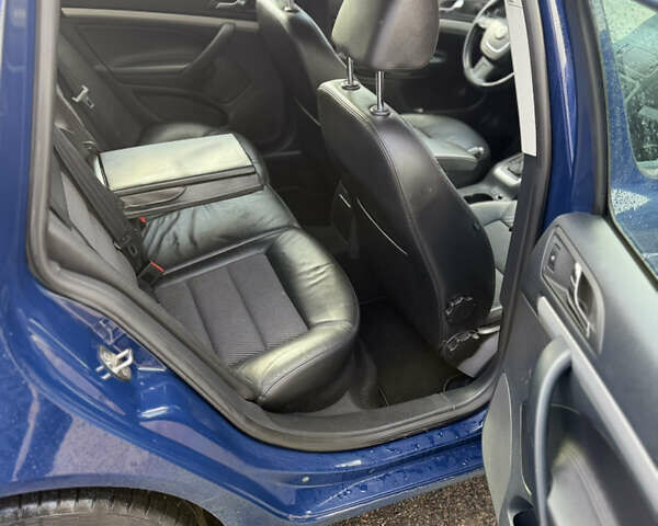 Синий Шкода Октавия, объемом двигателя 1.6 л и пробегом 215 тыс. км за 9500 $, фото 13 на Automoto.ua