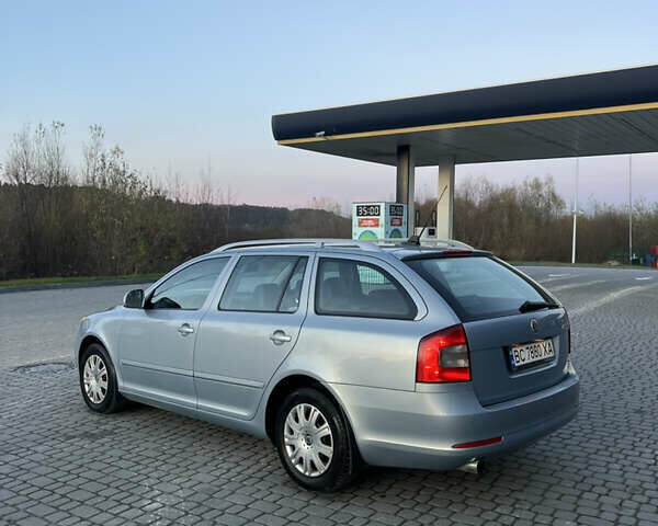 Синій Шкода Октавія, об'ємом двигуна 1.6 л та пробігом 362 тис. км за 7500 $, фото 4 на Automoto.ua