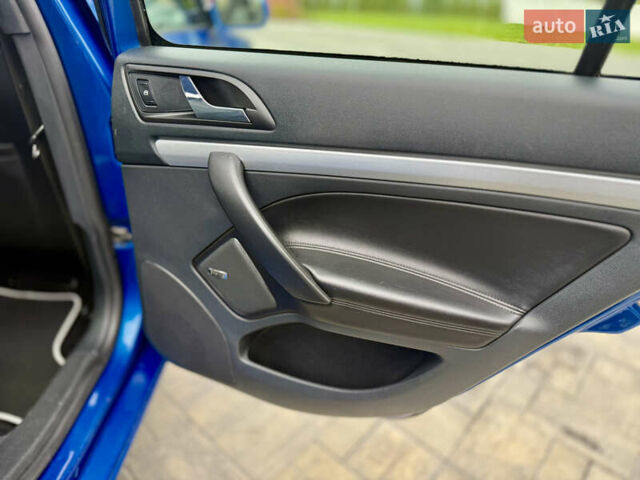 Синій Шкода Октавія, об'ємом двигуна 2 л та пробігом 205 тис. км за 11000 $, фото 46 на Automoto.ua