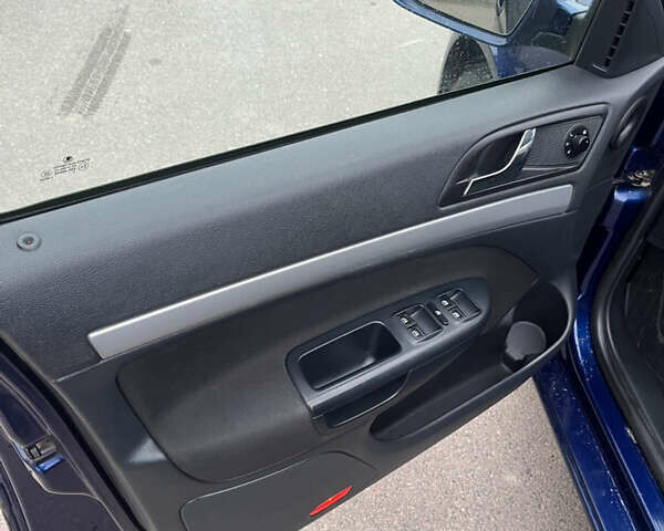 Синий Шкода Октавия, объемом двигателя 1.4 л и пробегом 273 тыс. км за 5900 $, фото 62 на Automoto.ua