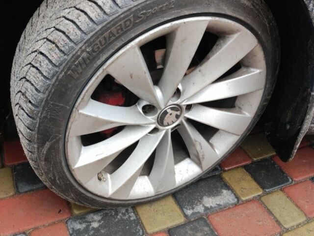 Синий Шкода Октавия, объемом двигателя 1.6 л и пробегом 330 тыс. км за 7094 $, фото 2 на Automoto.ua