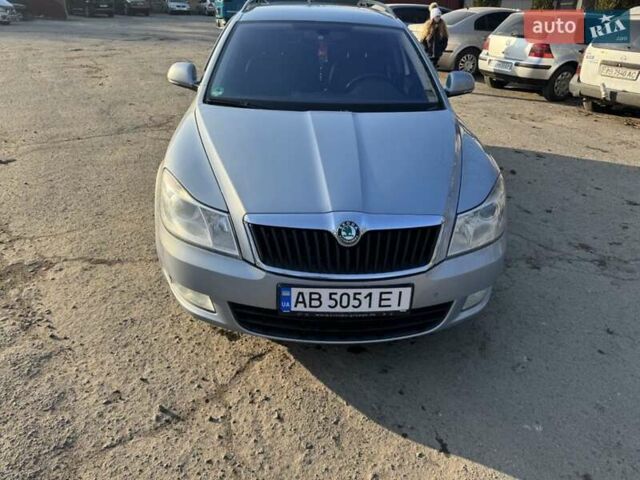 Синий Шкода Октавия, объемом двигателя 1.97 л и пробегом 274 тыс. км за 9300 $, фото 2 на Automoto.ua