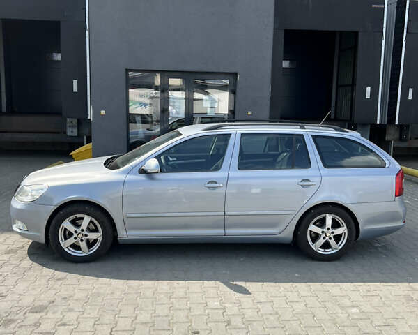 Синий Шкода Октавия, объемом двигателя 1.6 л и пробегом 335 тыс. км за 6800 $, фото 3 на Automoto.ua