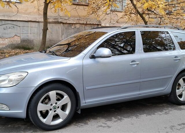 Синий Шкода Октавия, объемом двигателя 1.4 л и пробегом 160 тыс. км за 6400 $, фото 6 на Automoto.ua