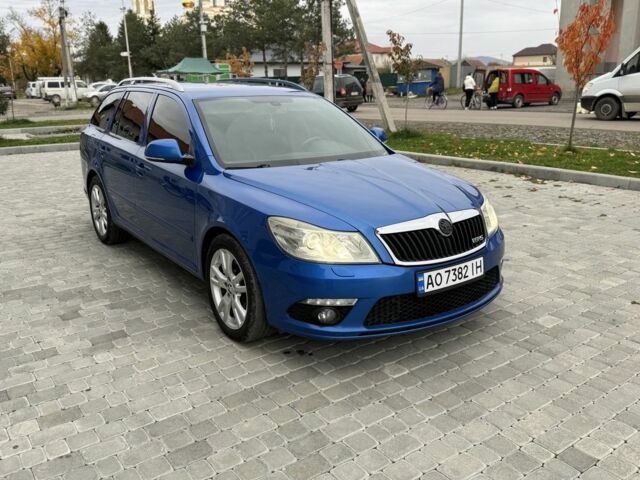 Синий Шкода Октавия, объемом двигателя 2 л и пробегом 270 тыс. км за 8700 $, фото 1 на Automoto.ua