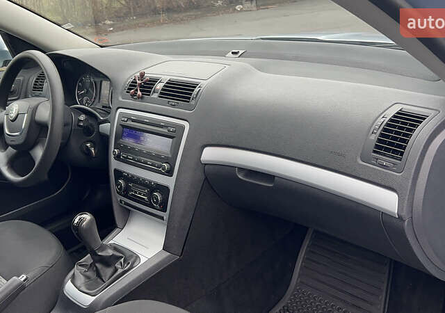 Синий Шкода Октавия, объемом двигателя 1.4 л и пробегом 213 тыс. км за 7599 $, фото 21 на Automoto.ua