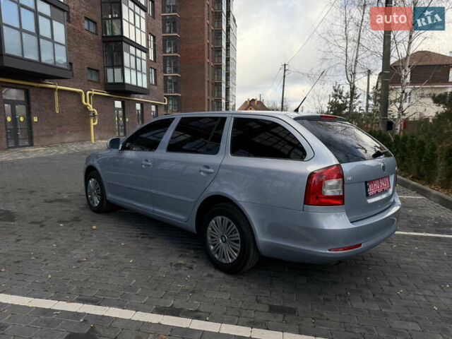 Синий Шкода Октавия, объемом двигателя 1.6 л и пробегом 186 тыс. км за 8400 $, фото 18 на Automoto.ua