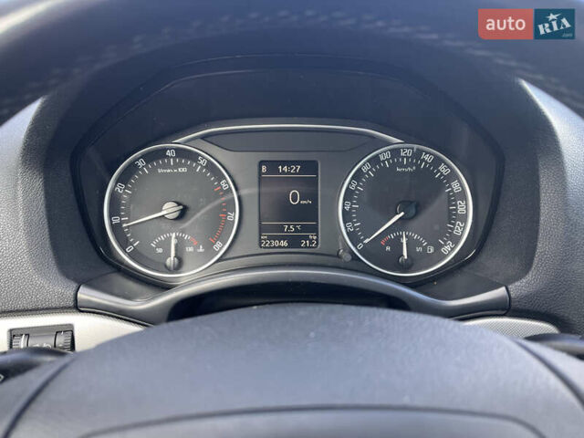 Синий Шкода Октавия, объемом двигателя 1.8 л и пробегом 223 тыс. км за 7600 $, фото 42 на Automoto.ua