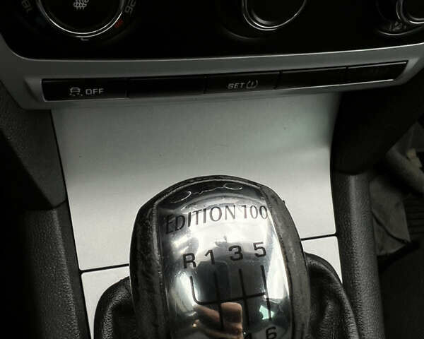 Синий Шкода Октавия, объемом двигателя 1.8 л и пробегом 154 тыс. км за 6200 $, фото 35 на Automoto.ua