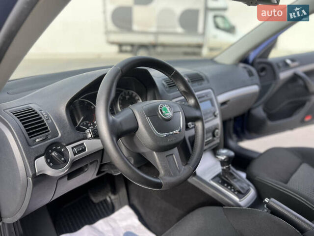 Синий Шкода Октавия, объемом двигателя 1.4 л и пробегом 228 тыс. км за 7350 $, фото 12 на Automoto.ua